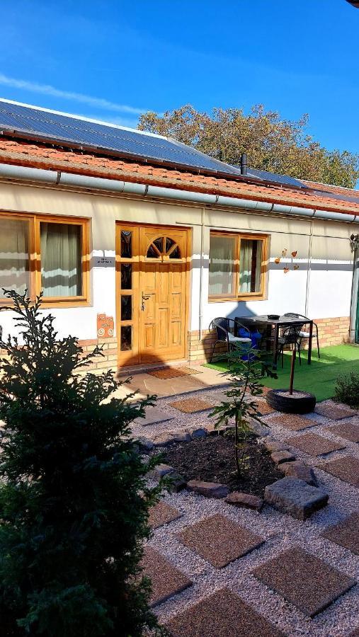 Mandula Apartman Szeged Exterior photo